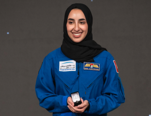 Η NASA σχεδίασε ειδική χιτζάμπ για μουσουλμάνα αστροναύτη